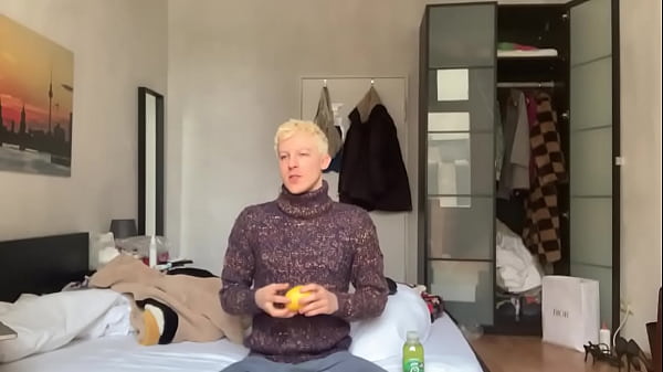 SISSY IS ALWAYS HUNGRY FOR RAW COCK