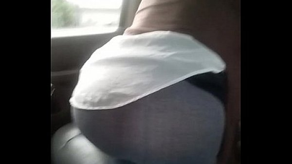 Nonton London Morals Shows Off Bubble Butt thumbnail