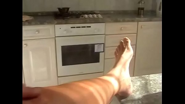 Nonton Teen Maid Tanya Adores Making Out With Mate thumbnail