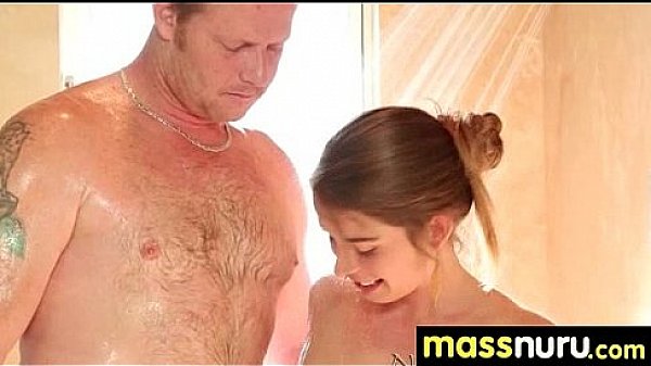 Nonton Amateur Hookup Gives Happy Ending Massage 18 thumbnail