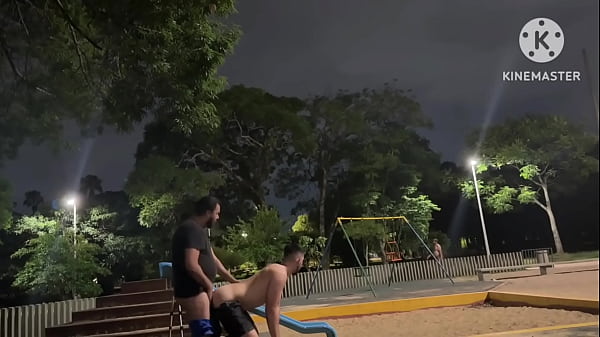 Play MP4 - URS&Atilde;O ENCHEU ME CU DE PORRA NA PRA&Ccedil;A&period;