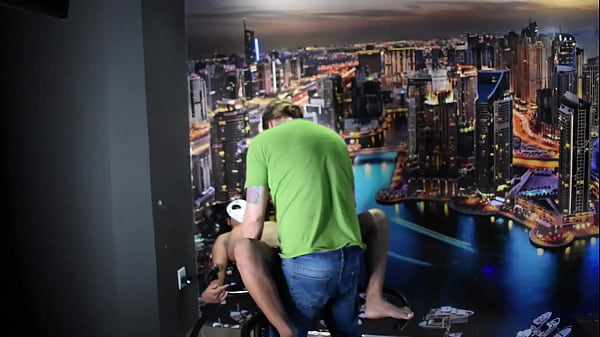 O Corno Saiu Morena Foi Tranzar No Motel thumbnail