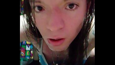 transgenero castigada graba a escondidas en cuarto cita por incumplida 