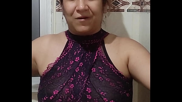 Nonton Me Puse Algo Sexy Mientras Lavaba Platos Y No Se Aguanto Para Cogerme thumbnail