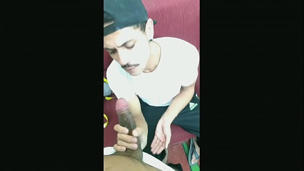 Play MP4 - MEDINDO A ROLA DO MEU AMIGO