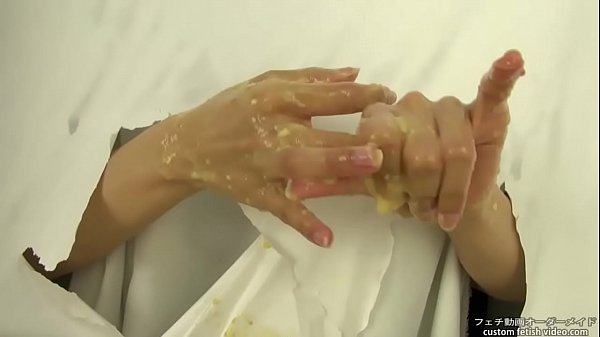 Hand crush fetish women crush pudding by hand