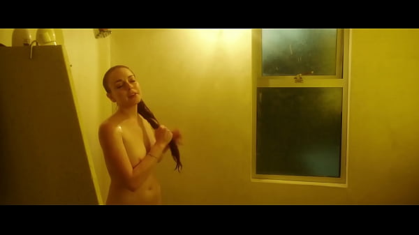 ASMR Shower with Lindsay Lohan