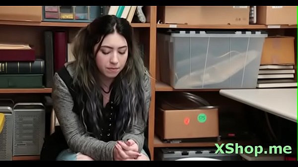 Delectable young Amilia Onyx_gets roughly a