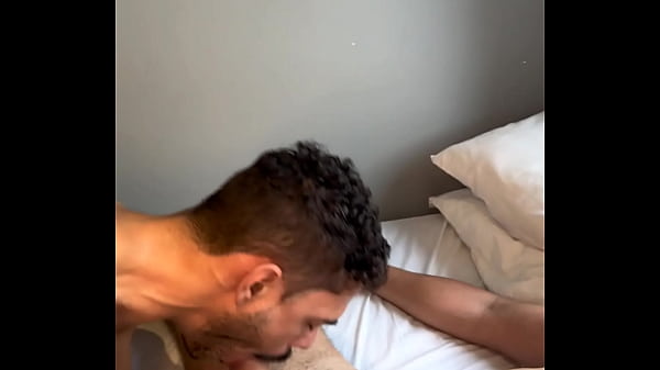 Play MP4 - Chupou meu cu feito manga e deu leite na boca