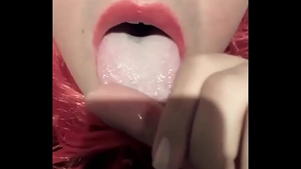 Shemale Masturbating thumbnail
