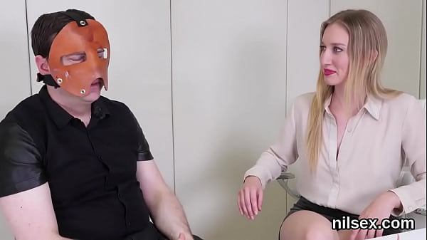 Silly whore gets her fuckholes opened and deeply drilled 