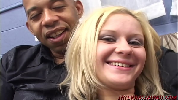 Play MP4 - Aaralyn Flies Cross Country For Shane&rsquo;s Big Dick