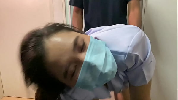 เพื่อนสาวพยาบาลบอกให้เย็ดแรงๆ