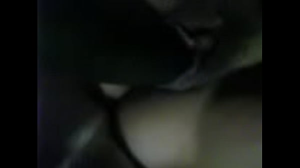 masturbando con pepino AVI