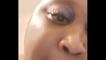 Nonton Promiscuous Ho thumbnail