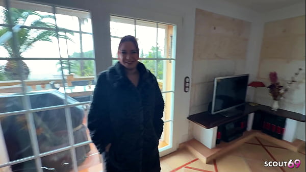 Nonton German Curvy Big Natural Bouncing Redhead Bitch Emma Fox Pick Up For Pov Cheating Fuck By Old Guy thumbnail