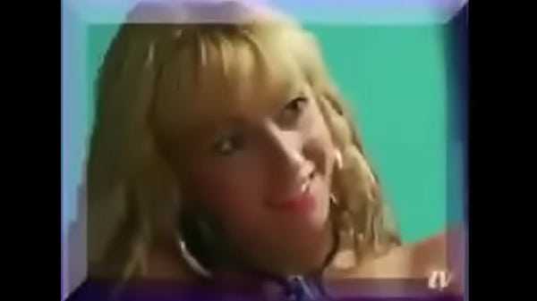 #rtgalera confere esse ensaio completinho e comenta l&aacute; no laranjinha de a tia j&uacute;lia t&aacute; muito diferente link nos comen 