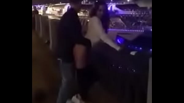 Comendo vadia na rua de moscow