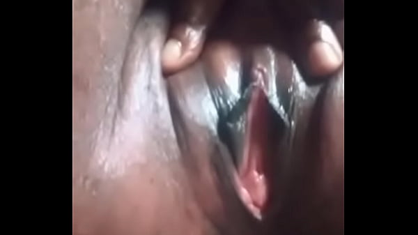 Married woman show_up her fresh pussy