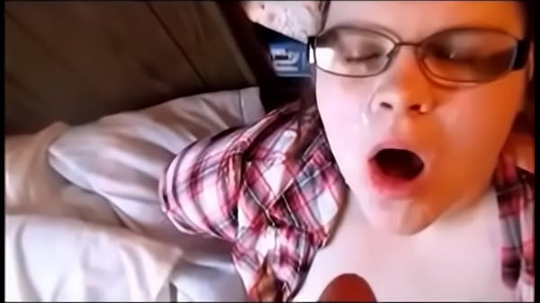 Hot Sexy Redneck Nerdy Girl Gets Hot Pussy To Mouth Taking A Huge Facial thumbnail