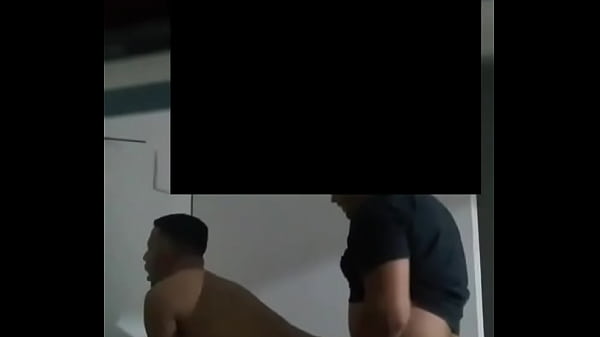 Dei meu cu pro Uber, ele me comeu e gozou gostoso 