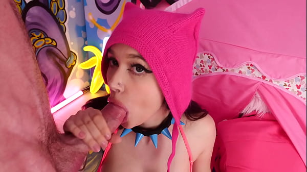 Purple Annelitt Enjoys Threesome thumbnail