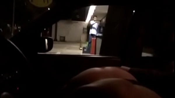 Kim Exhibicionista mostrando el culo a estra&ntilde;os en el auto M&eacute;xico DF 