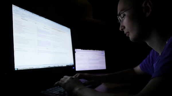 Nonton Tu As D&eacute;j&agrave; Imagin&eacute; Regarder Cette Belle Femme Sans &ecirc;tre Prisonnier D&rsquo;une Prison Mentale thumbnail