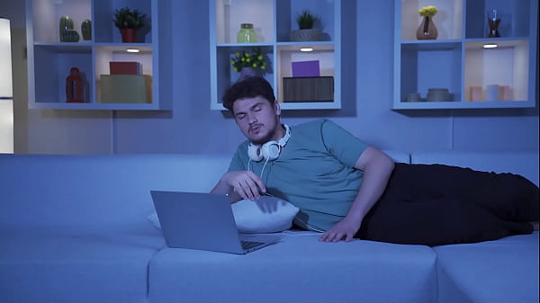 Tu as d&eacute;j&agrave; imagin&eacute; regarder cette belle femme sans &ecirc;tre prisonnier d&rsquo;une prison mentale 