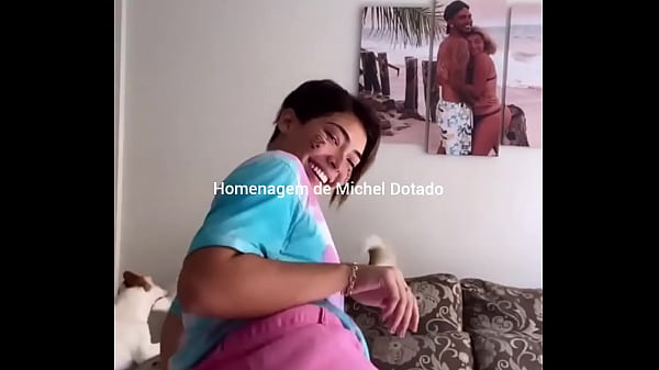 Homenagempara dançarinataynaracabral