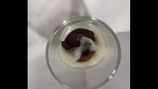 Doble_Semen con Chocolate en_la boca