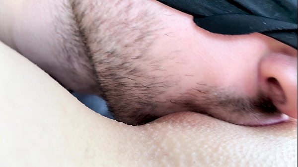 Pussy eating close up 