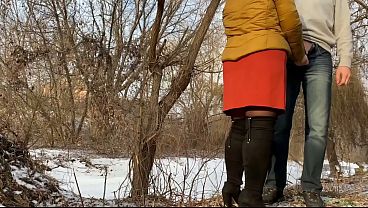 Nonton Hot Stepmom Pees With Me Outside thumbnail