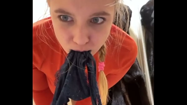 Extreme public masturbating in the changing room