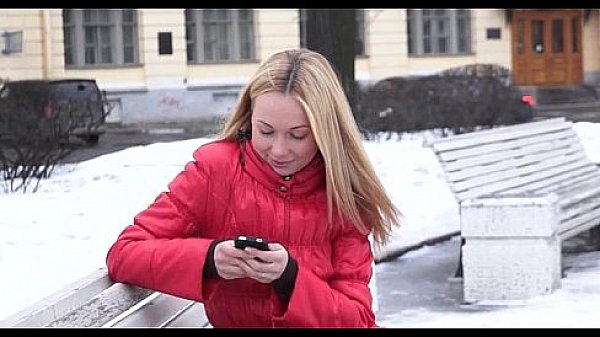 Oral sex with a hot playgirl 