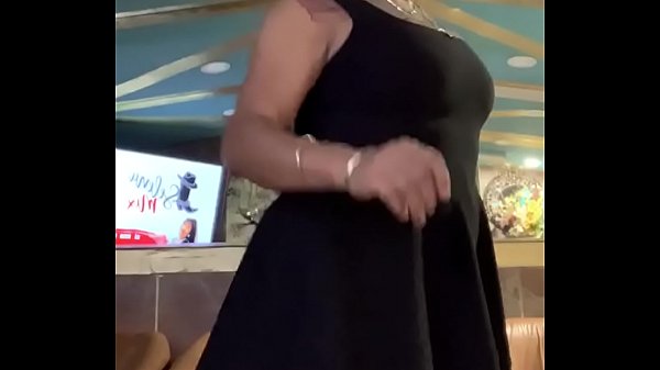 Rachel torres bailando cumbia en casa 