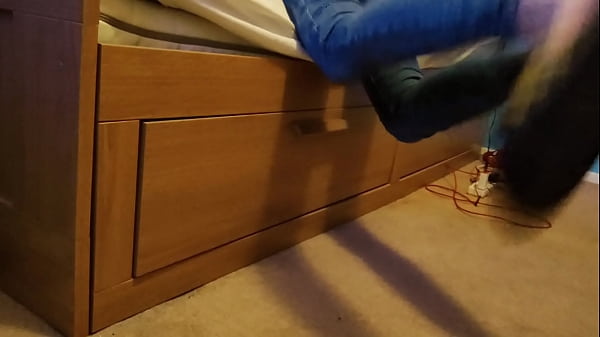 Play MP4 - Vore in Sliders