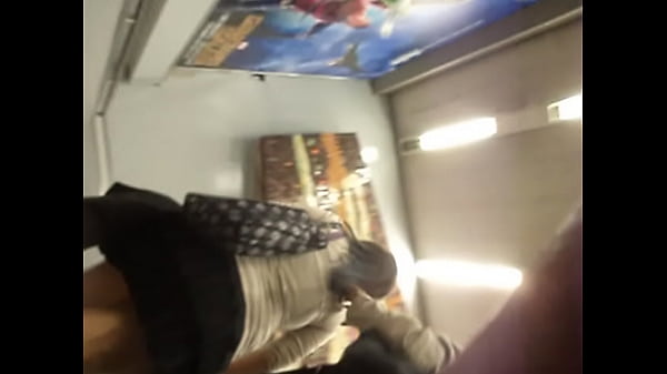 Play MP4 - un culito