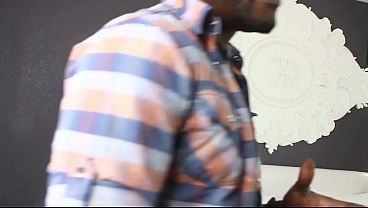 Nonton Size-queen Brunette Cheats With Two Hung Black Bulls & Gets Double Creampied thumbnail