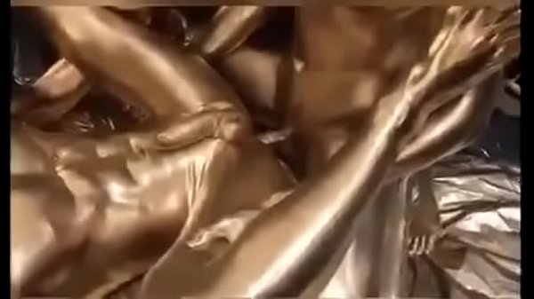 nh&acirc;n tượng đit nhau 