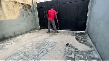 Nonton (mcs) Security Guard Fucks Madam While Husband Was Away thumbnail