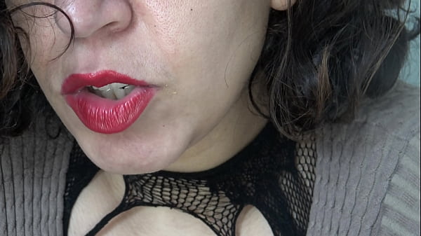 Play MP4 - Arab Cuckold Wife