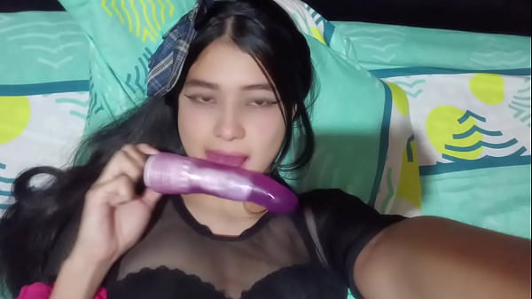 Me pillaron masturbándome CASERO REAL