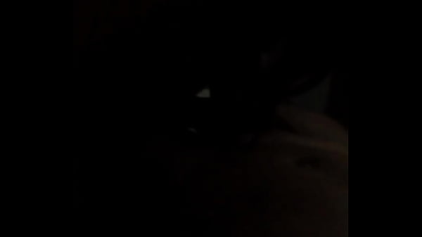 Morena pagando boquete 