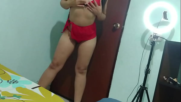 Si pagarian ustedes por un baile sexy y una montada vaquera de luna