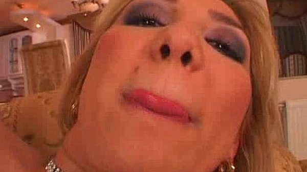 Sexy Chick Sucking Dick Like Playing The ... 