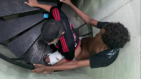 Meu amigo pegou fudendo com o ex dele 