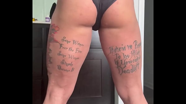 I&rsquo;ll be honest i have no idea how to do a competitive booty pose so yall bout to get some practice ones for hump 