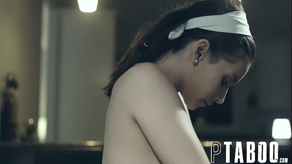 Play MP4 - Aria Lee In Future Darkly Model Citizen