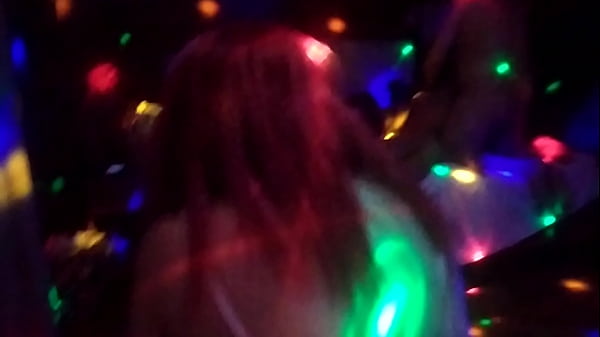 Mi esposa puta en tr&iacute_o